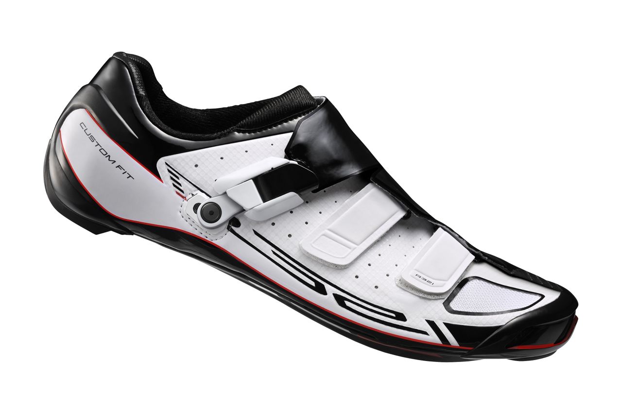 Photo: The new shoe is the SH-R321, the second generation of Shimano's Dynalast road shoes. 