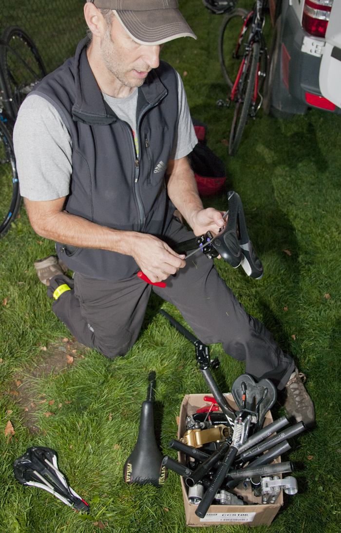 Heggem sets up a post at the Marymoor 'cross practice last week. Photo: Bob Huff.