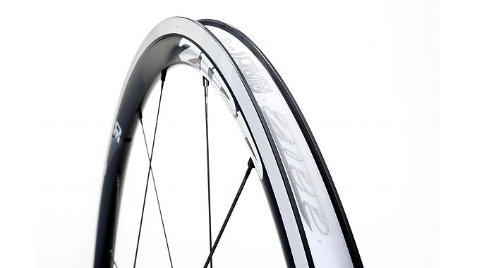 The Zipp 30 Clincher's rim bed. The Zipp 30 Clincher's rim bed.
