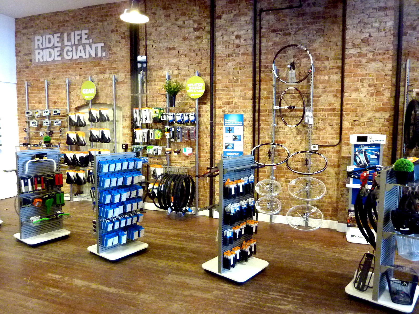 giant bike shops