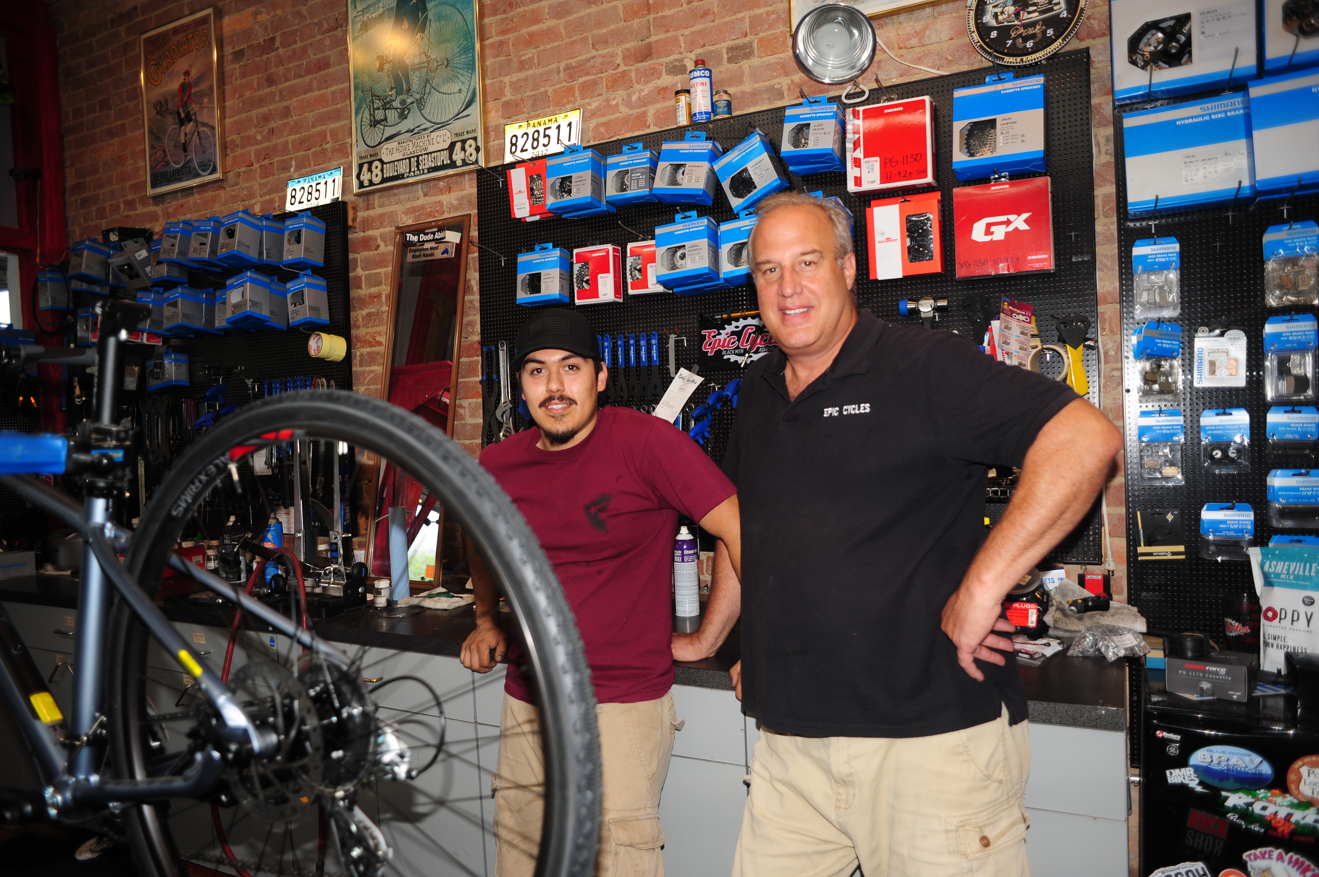 Retailer pens letter to suppliers, warning of scary times