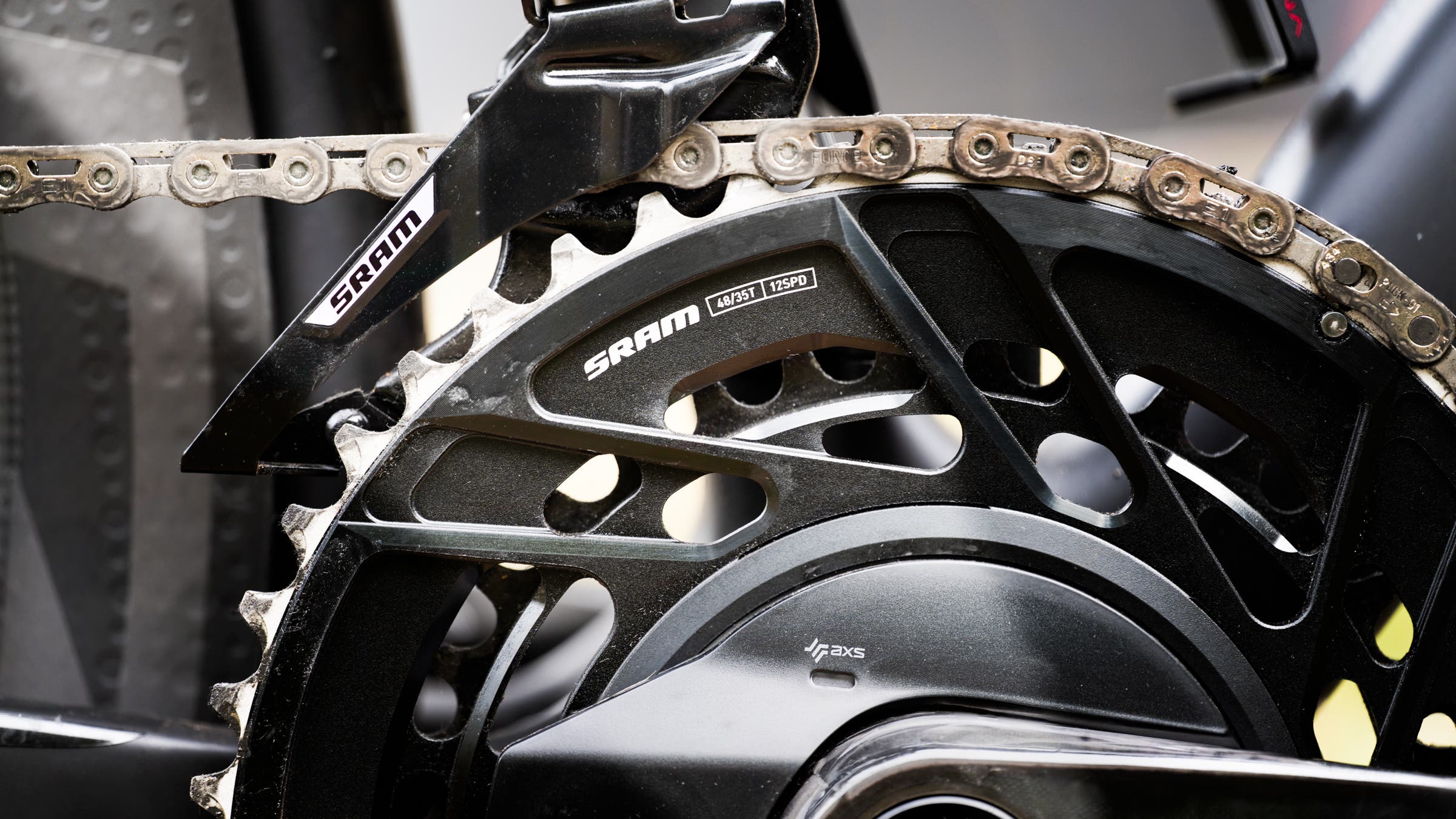 SRAM scores provisional win in dispute with UCI over gearing rule