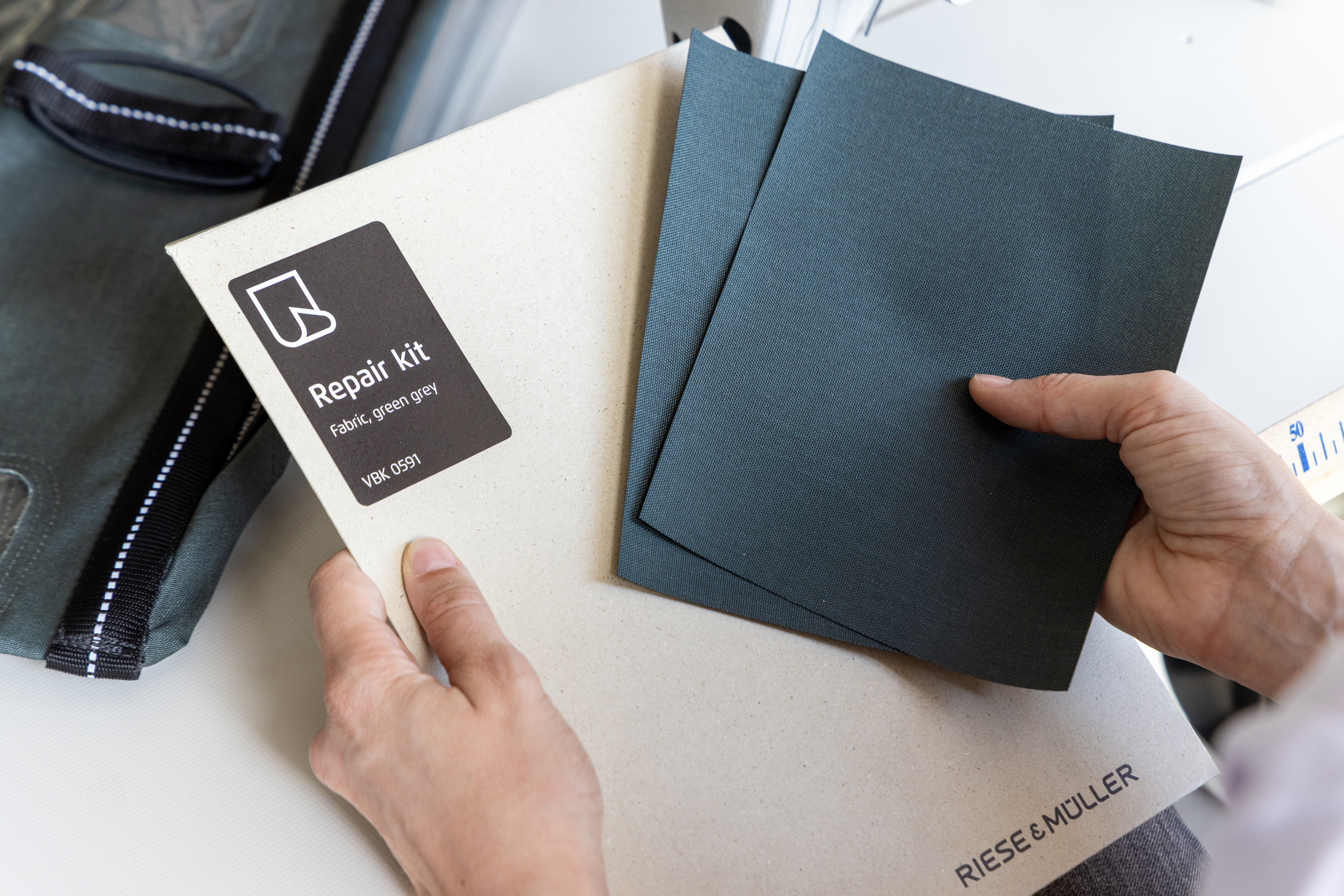 Riese & Müller lancia il programma di riparazione tessile Riese & Müller lancia il programma di riparazione tessile