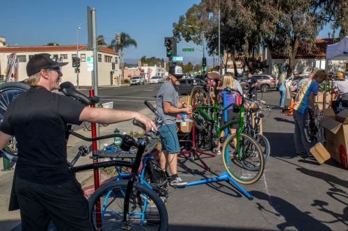 Giant's Mike Hurt (left) and Ewan Campbell (center) helped assemble bikes.