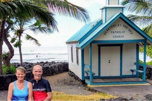 Debbie and Chuck  Teixeira recently celebrated their 15th wedding anniversary.