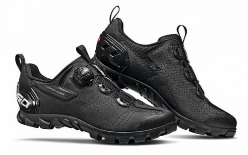 Sidi Defender 20 is the Italian manufacture's take on the modern trail shoe.