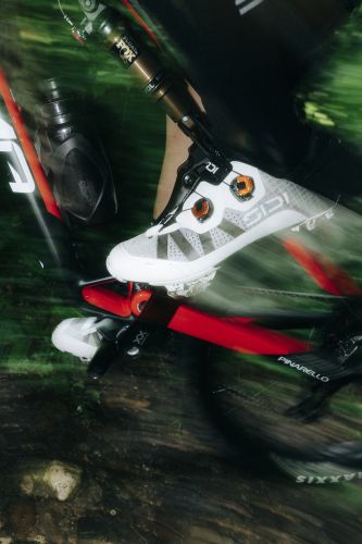 The Spring/Summer 26 line includes the new Aeron model, shown. The Spring/Summer 26 line includes the new Aeron model, shown.