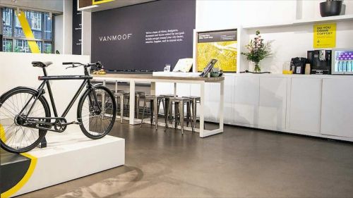 VanMoof's Seattle store showroom. 