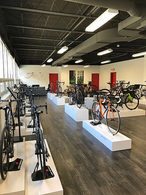 New cycle best sale showroom