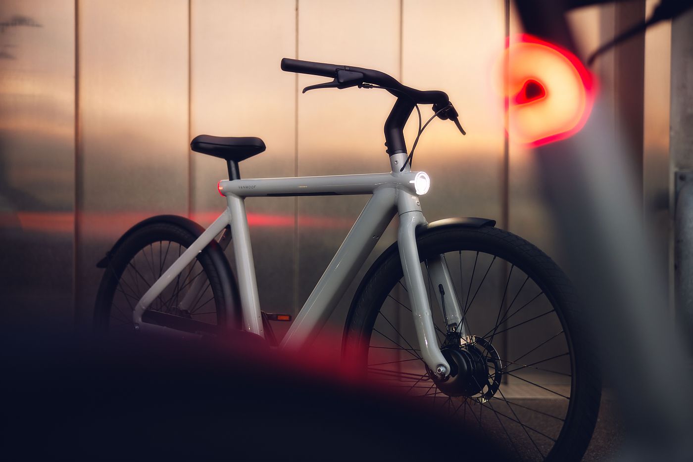 VanMoof restarts e bike sales in the U.K. Bicycle Retailer and Industry News