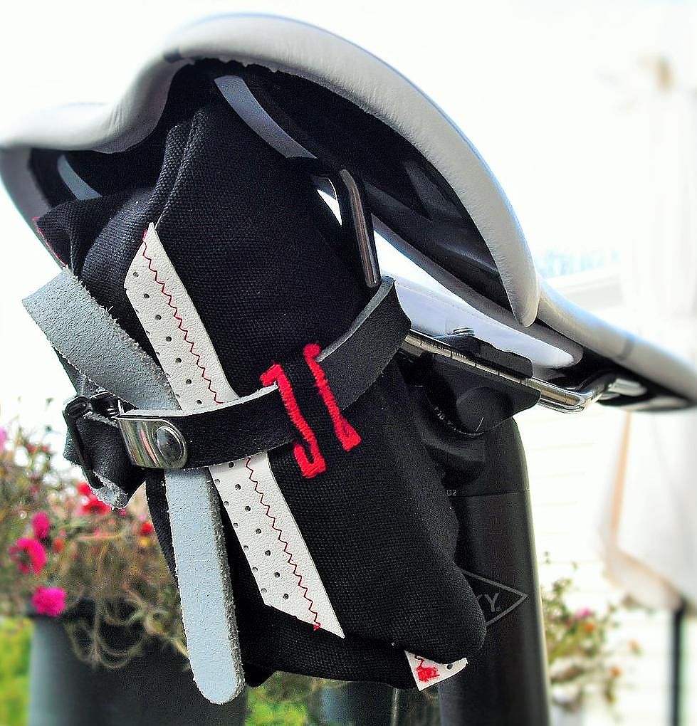 JET Roll is updated version of classic roadie tool wrap Bicycle