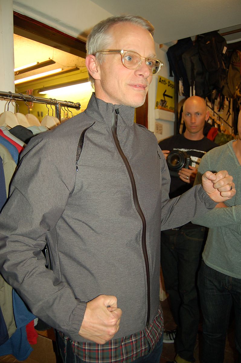 Alan Riding Designer Giro previews New Road performance apparel collection | Bicycle ...