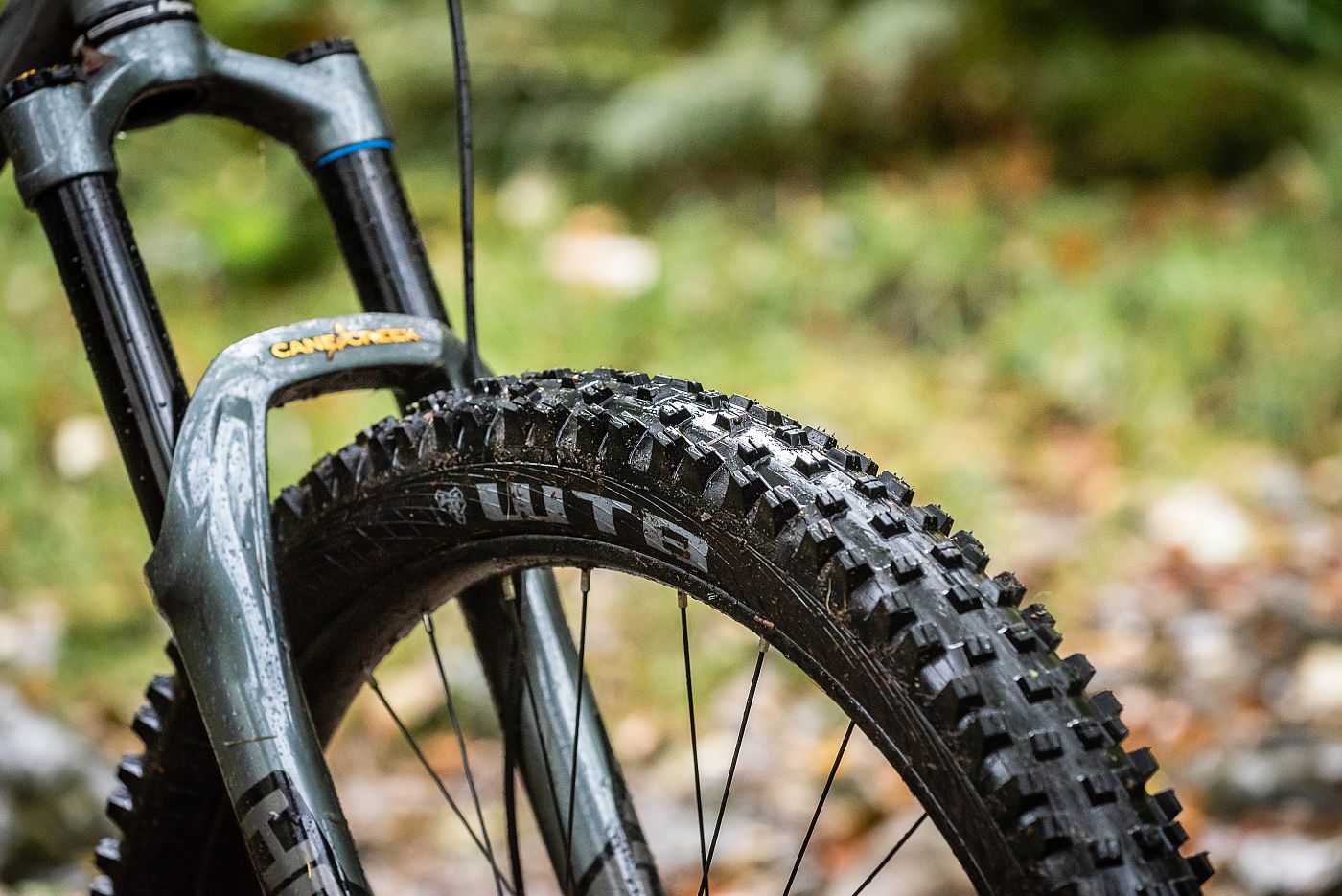 2.8 mtb tire on sale