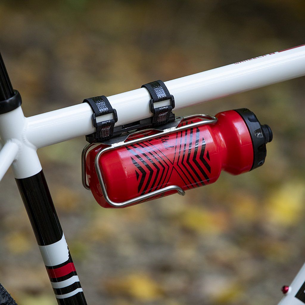 Top tube sale bottle mount