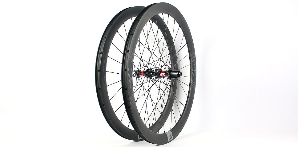 Light bicycles carbon wheels clearance