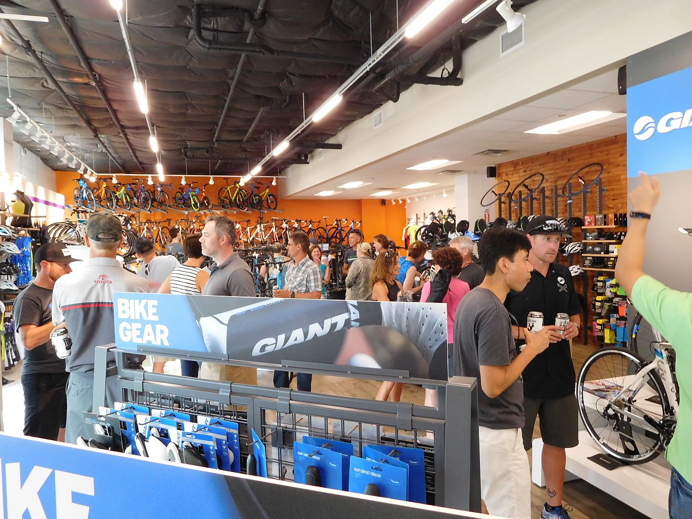 Texas retailer Chad Plumlee opens third store, Giant Lakeside, in DFW