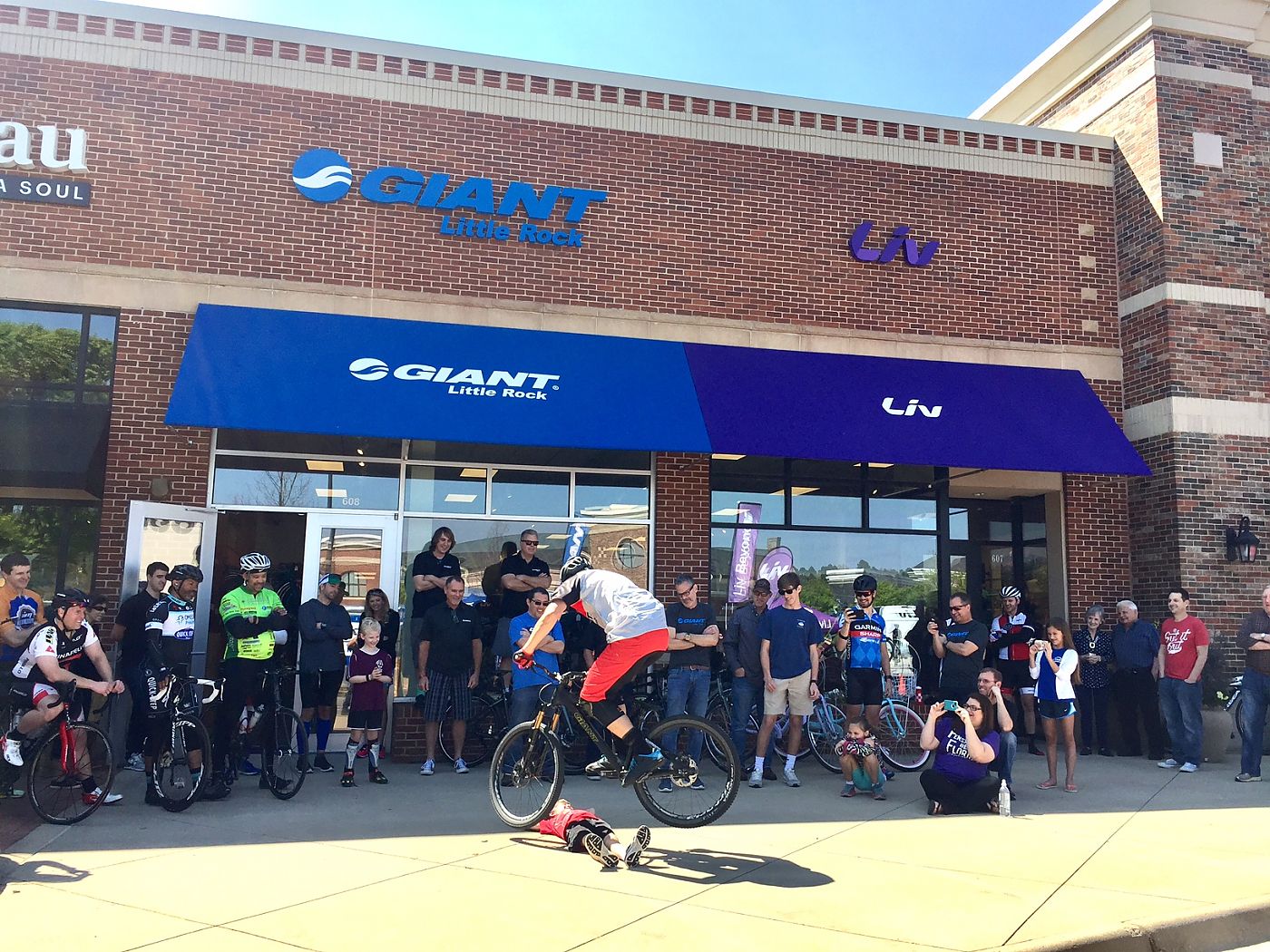 Giant Little Rock holds grand opening Bicycle Retailer and Industry News