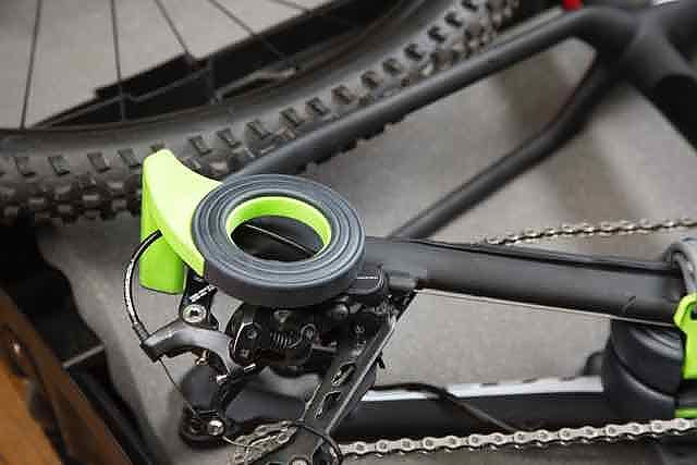 rear derailleur travel protector