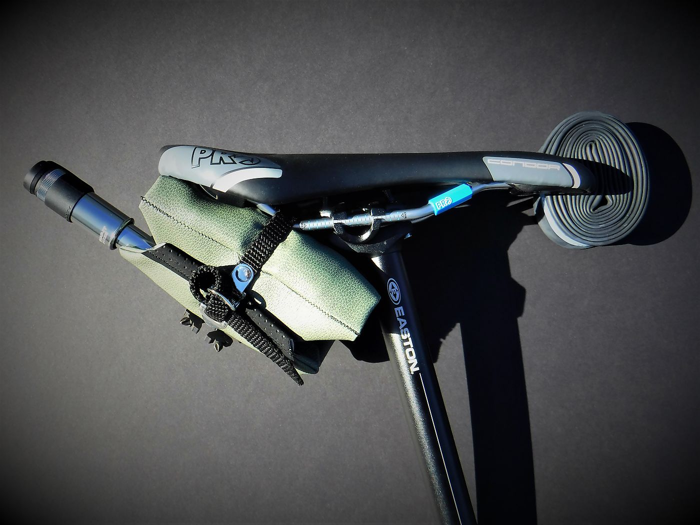 JET Roll offers new plus-sized and gravel tool wraps for 2018 | Bicycle ...