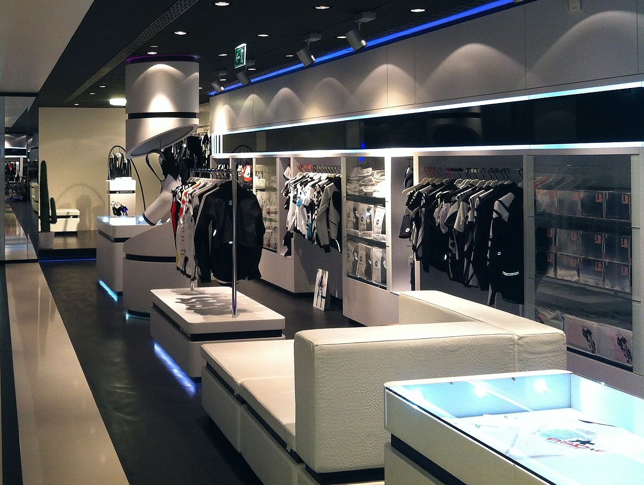 Assos clearance outlet store