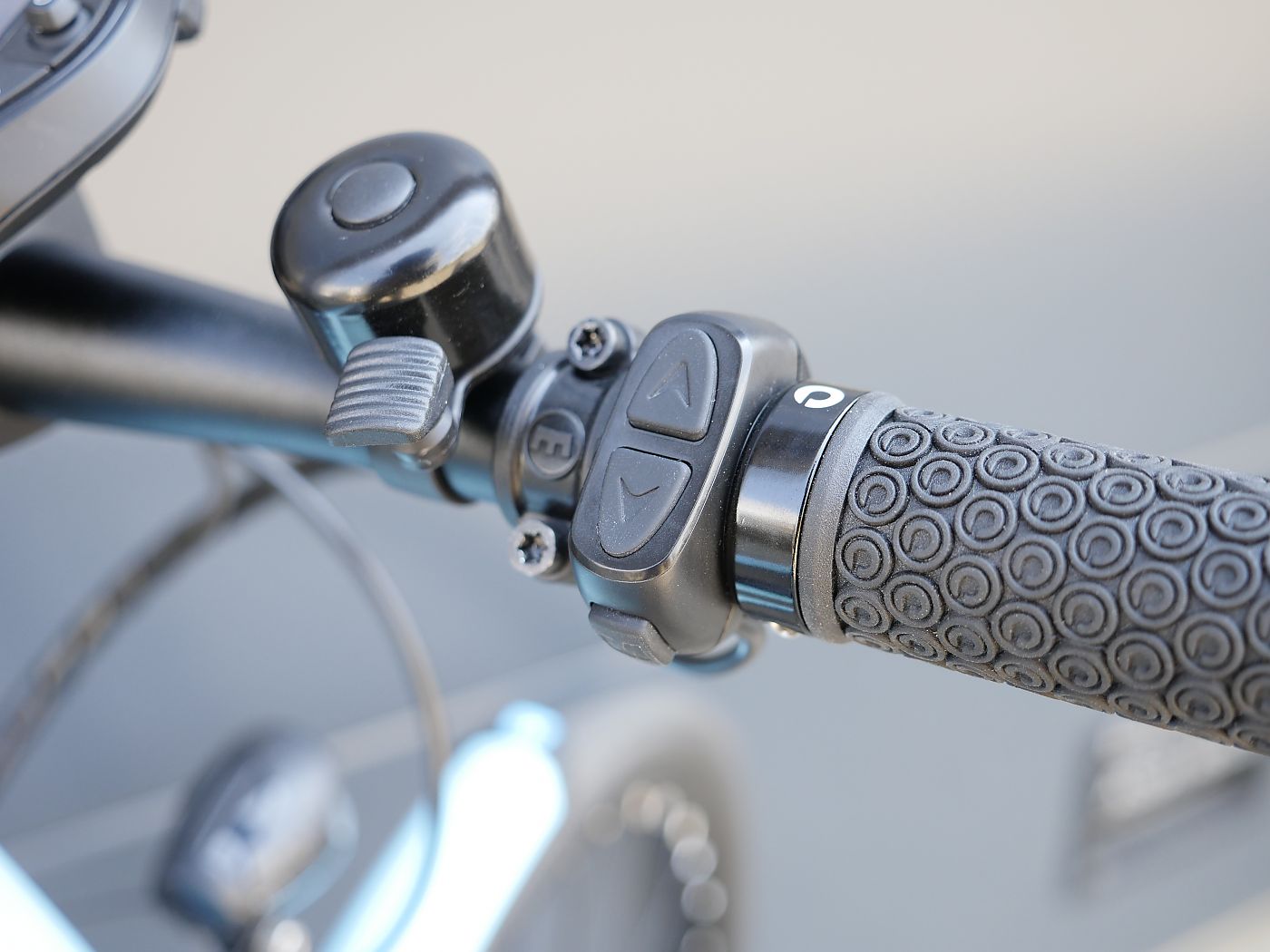 Rohloff adds electric shifting for 14 speed hub used with Bosch eBike systems Bicycle Retailer and Industry News