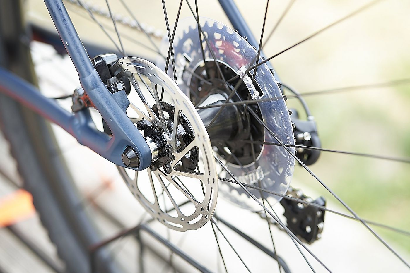 Hexlox offers modular thru axle that fits most bikes Bicycle Retailer