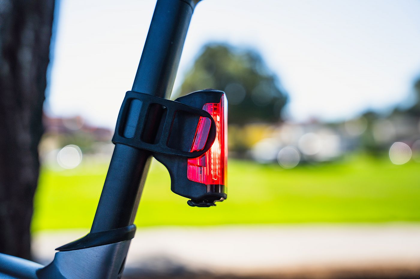 Kit Phare Avant & Feu Arrière Vélo Lezyne Radar React System - LED - Neuf Sous Emballage