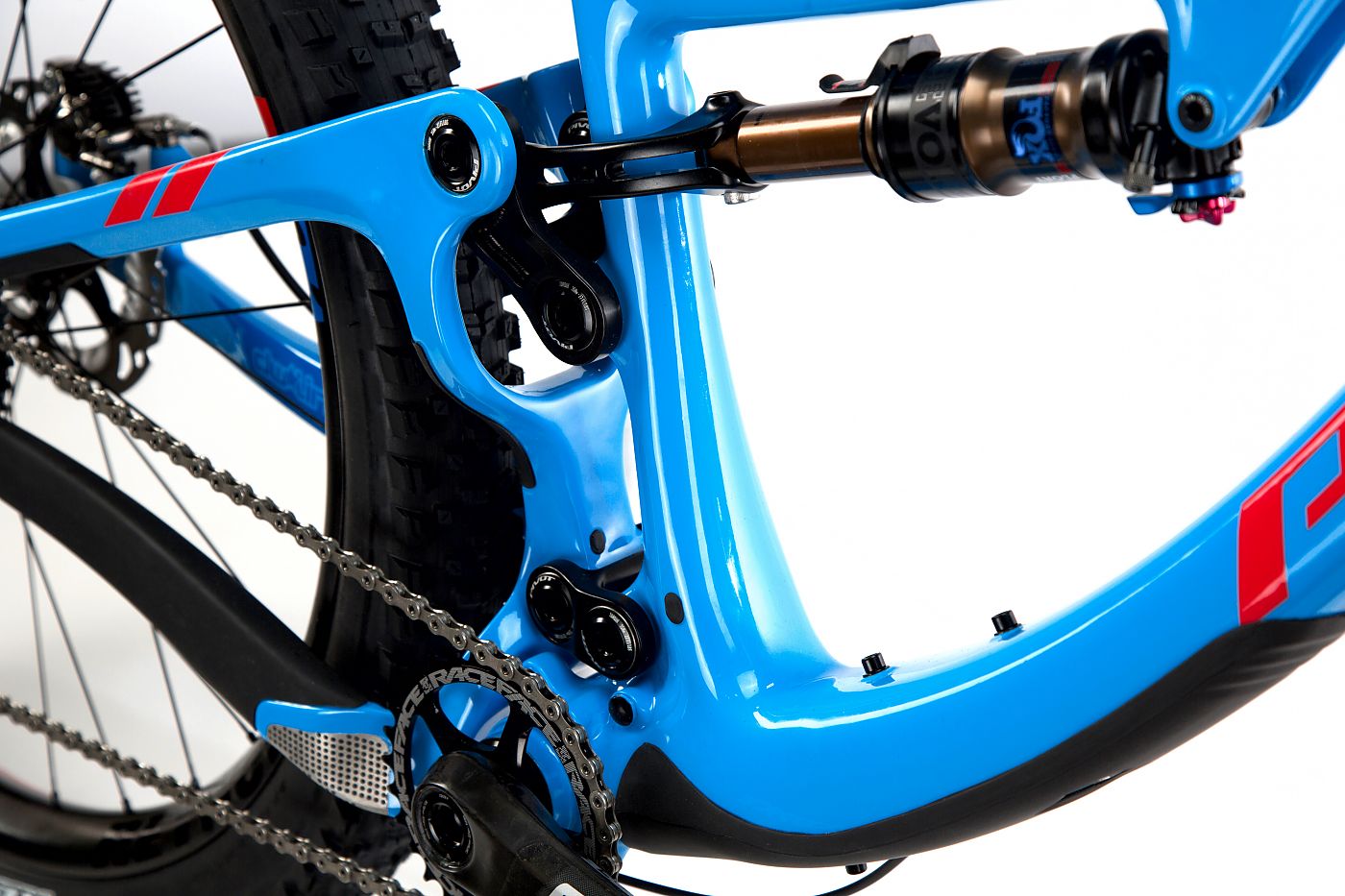 2017 pivot 2025 switchblade