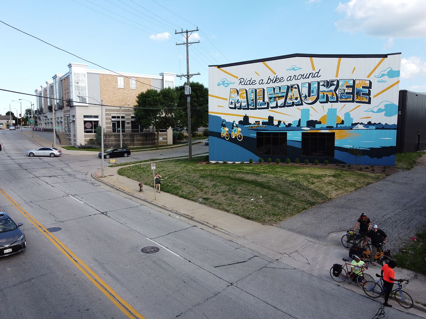 Wheel & Sprocket Opens First Urban Milwaukee Bike Shop and Community