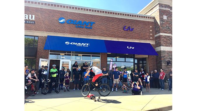 Giant Little Rock holds grand opening