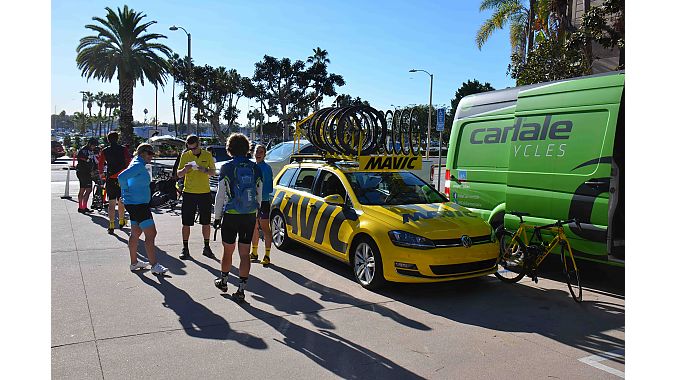 With support from Dealer Tour sponsors Mavic and Cannondale, the group readies to depart from Marina Del Rey for its daylong, 37-mile journey across Los Angeles to Pasadena.