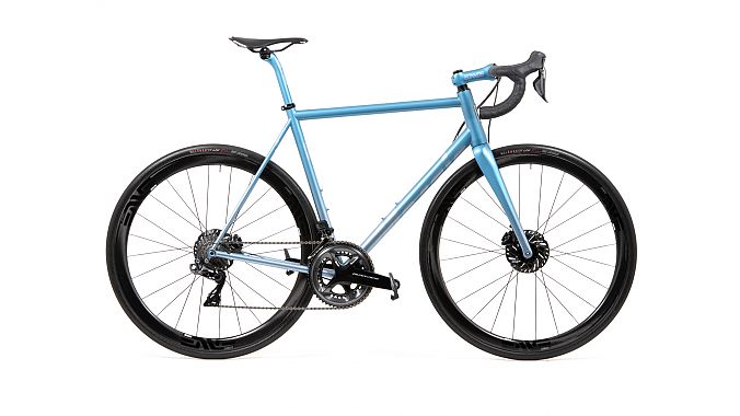 Mosaic Cycles' new RS-1 disc brake model features Columbus Spirit HSS tubing.