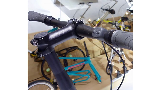 The other end of the X-Shifter system: the handlebar shifter buttons. 