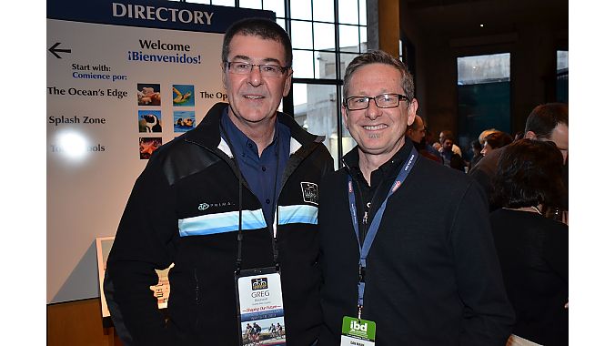 New Seattle Bike Supply president Greg Blackwell (left) and IBD Summit moderator Dan Mann of the Mann Group at the aquarium dinner