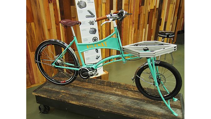 Shimano handed out a few of its mid-drive motor and battery packs to a few builders and let them go. Here is Bilenky's take on a electric assist delivery bike.