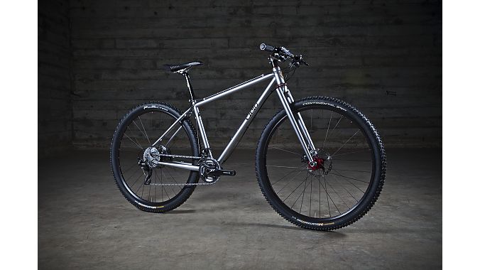 Cielo’s hardtail mountain model is designed around 29-inch wheels except for size XS, which rolls on 650b