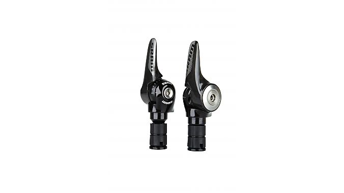 The R2C Aero SL-1190 11-speed shifter set has carbon levers and ti bolts.