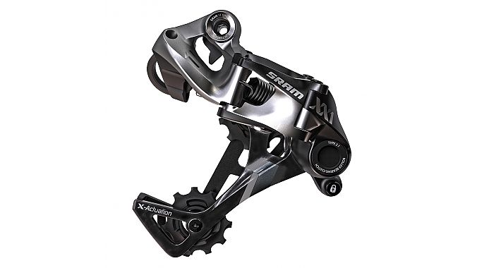 The new XX1 rear derailleur comes in black.