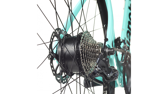 The Bianchi Aria E-Road uses the Ebikemotion hub motor.