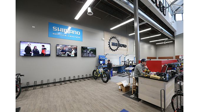 Bike World Iowa completely gutted the space as part of a top to bottom renovation. The store now has a spacious Shimano Service Center.