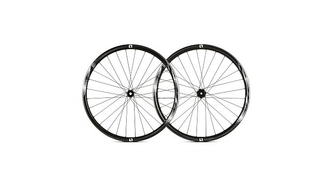 Reynolds’ TR 309 trail wheels weigh 1,755 grams per set and will retail for $1,299.
