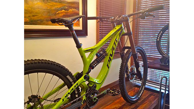 Pivot also showed editors its new carbon 27.5-inch Phoenix downhill bike, which has 204 millimeters of travel and weighs in at 31 pounds (with a rear air shock). 