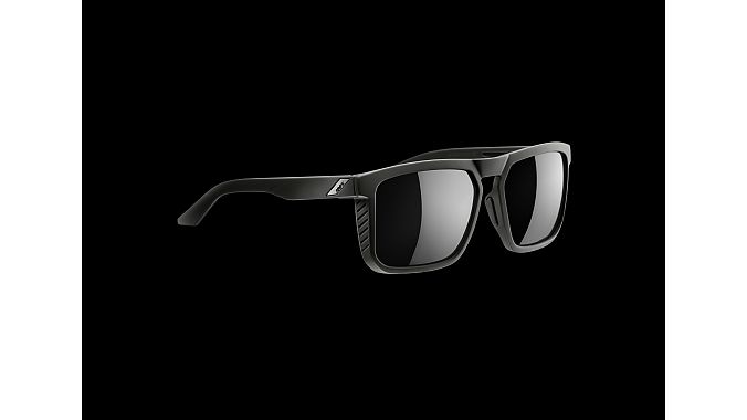 100%'s Renshaw sunglasses.
