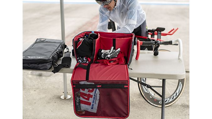 The Maratona Minimo has customizable internal dividers.
