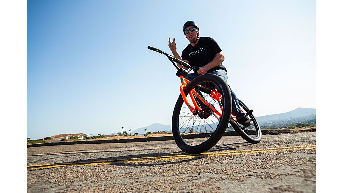 The special-edition dayglo orange 1987 Dyno Pro Compe, inspired by Dave Voelker, has been beefed up from the original with a chromoly frame and fork and 29-inch wheels.