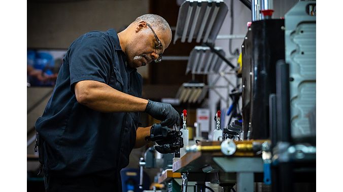 Cane Creek hand-builds its Helm fork and rear shocks in N.C.