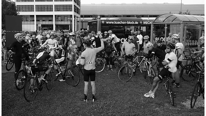 Rapha sponsored a ride after the show each evening. It's true - once you put on Rapha clothes, everything turns black & white ... it's an odd phenomenon. 